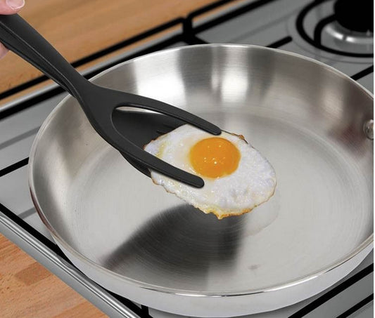 New 2-in-1 silicone fried egg spatula