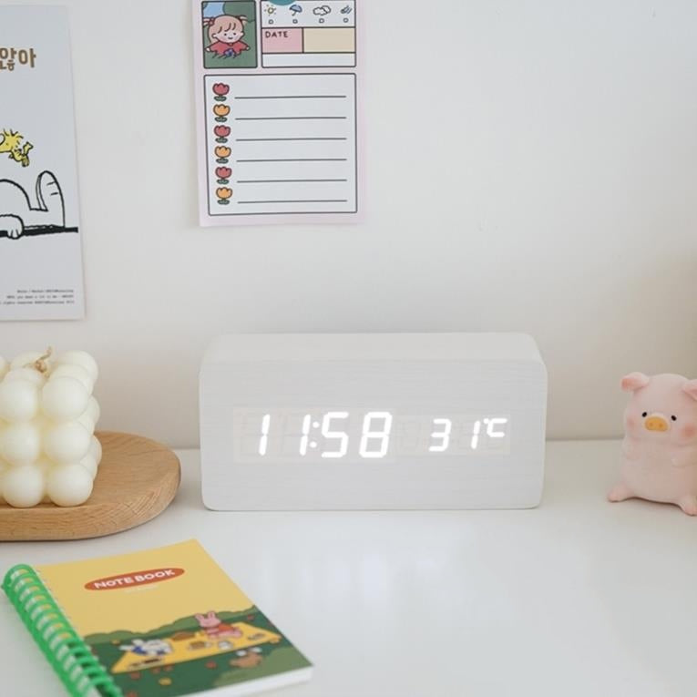 Smart Wireless wooden phone charging clock