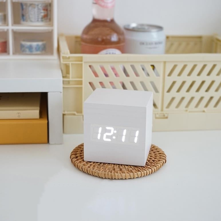 Smart Wireless wooden phone charging clock