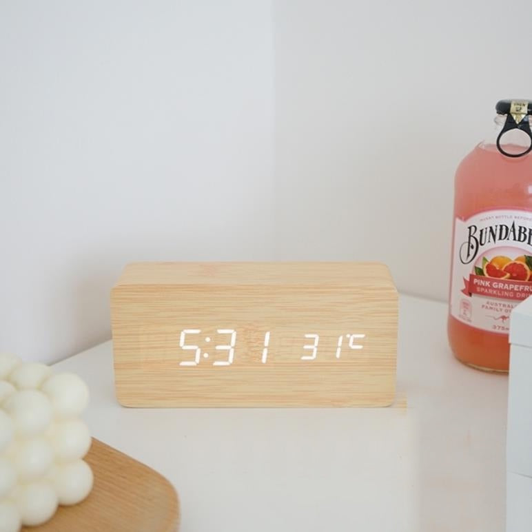 Smart Wireless wooden phone charging clock