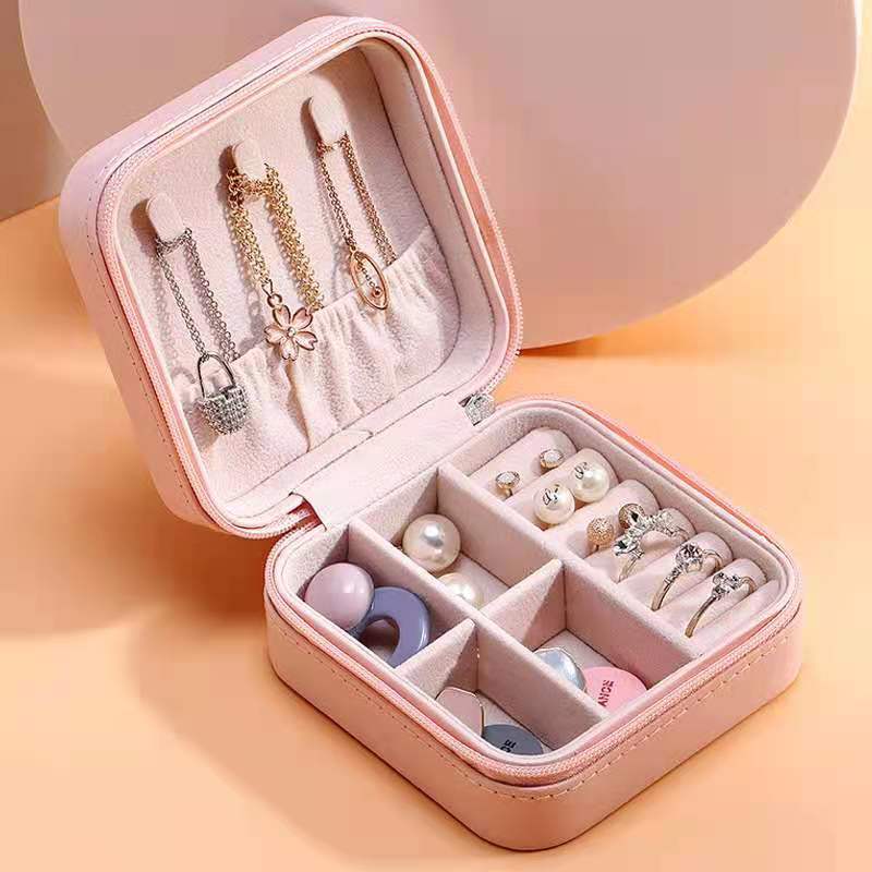 Portable small jewelry box - Watch & Jewelry