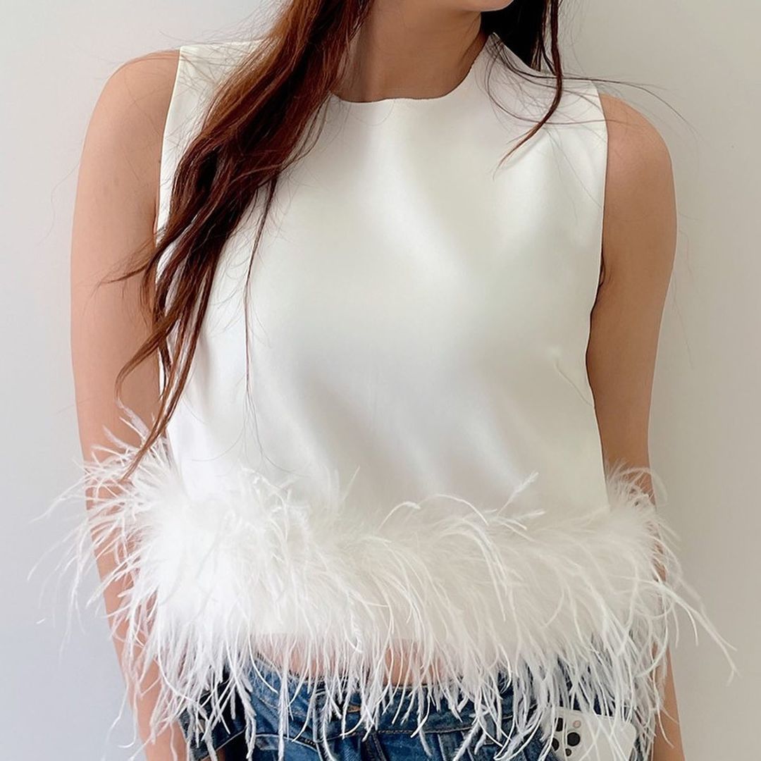 Hot selling Women stitching feather vest top